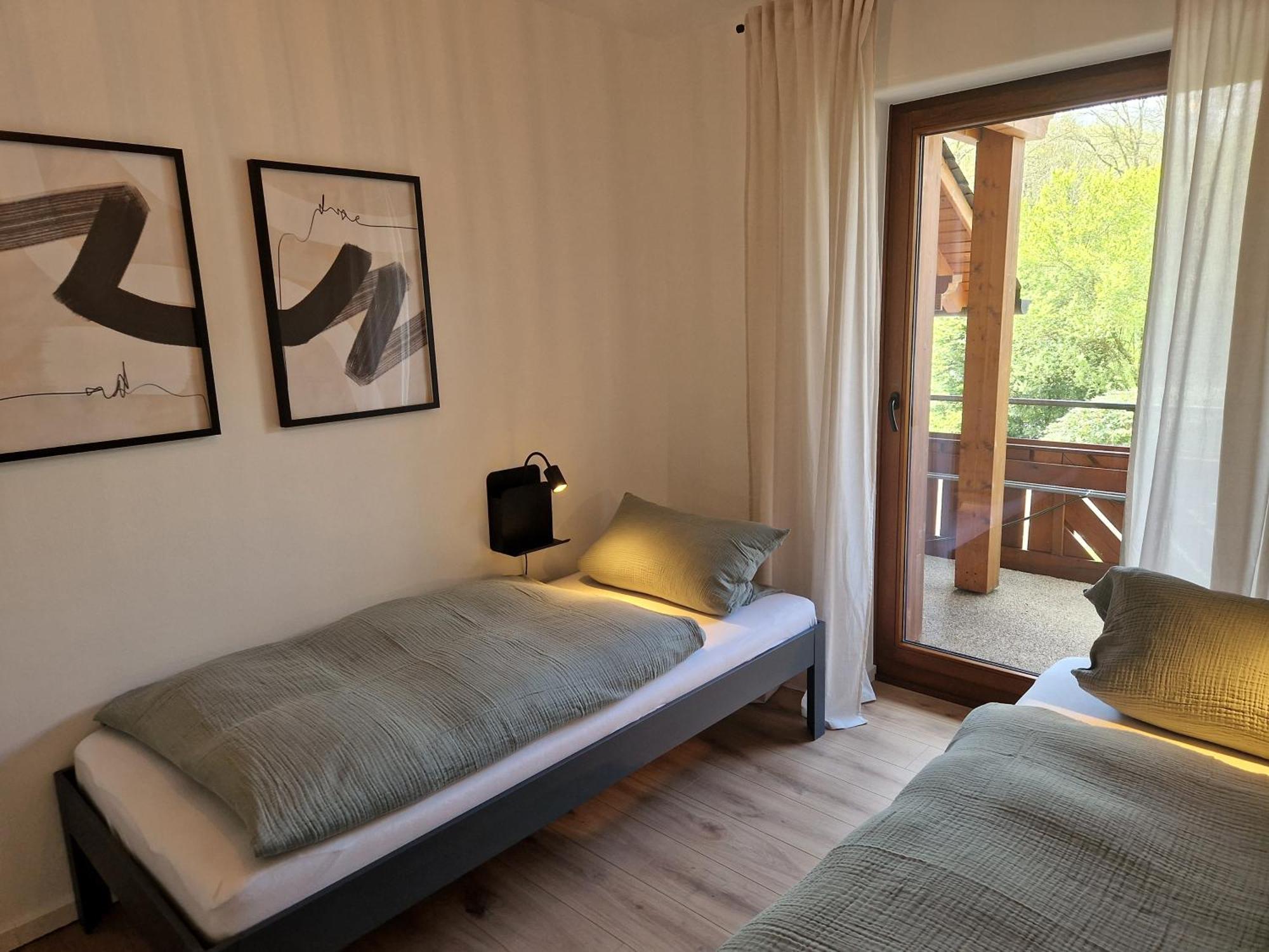 Haus Daut Fewo Mit Hallenbad 维林根 外观 照片