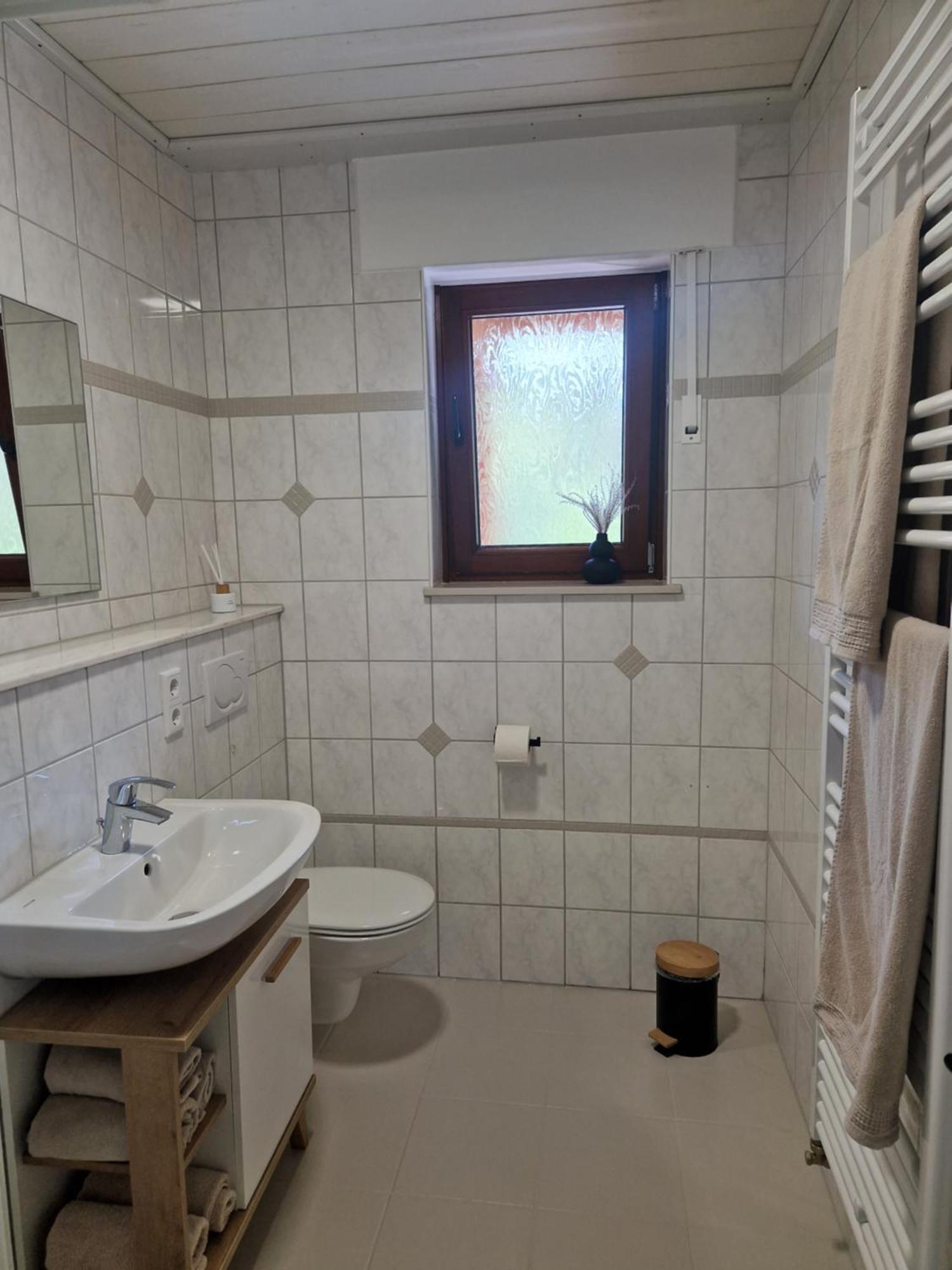 Haus Daut Fewo Mit Hallenbad 维林根 客房 照片